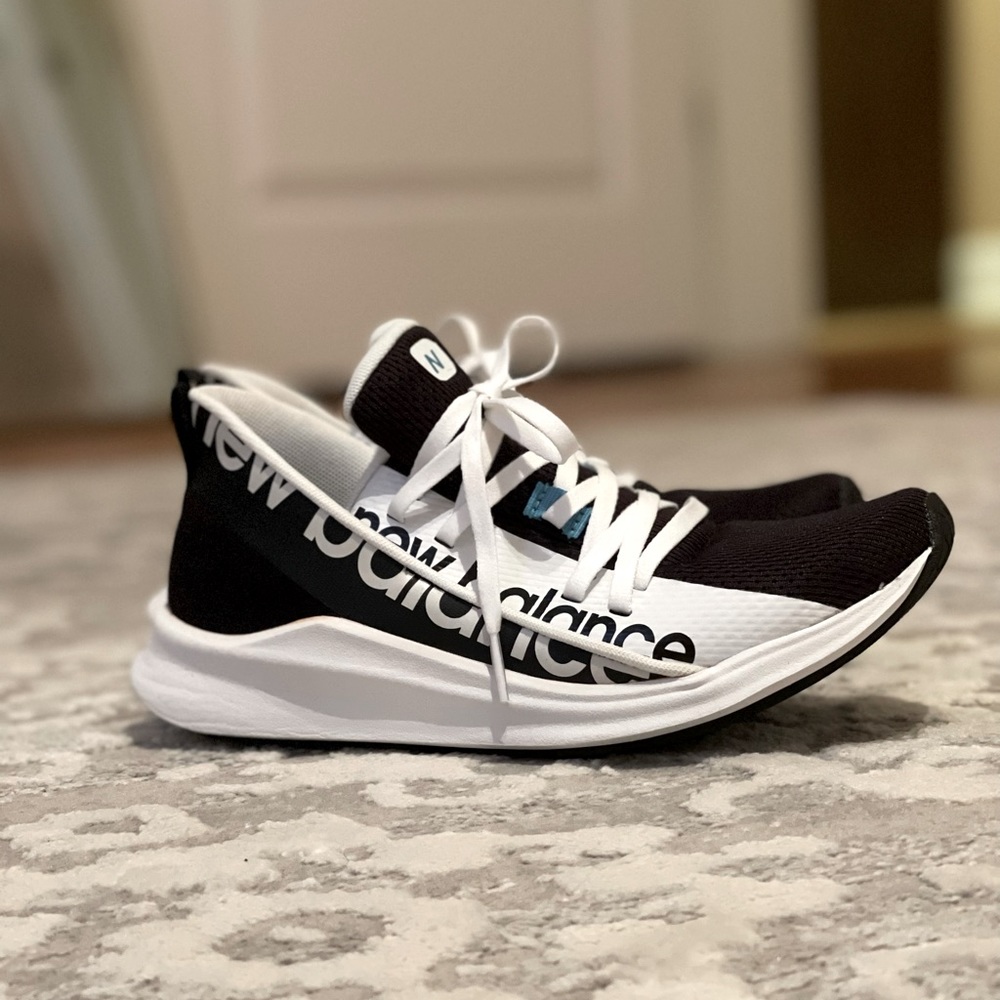 New Balance running shoes (sneakers) -worn once